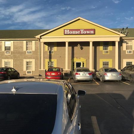 Hometown Inn & Suites Tulsa Bagian luar foto